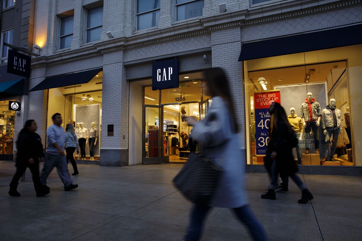 Gap (GPS) Stock Erases Gains From Split Optimism - Bloomberg