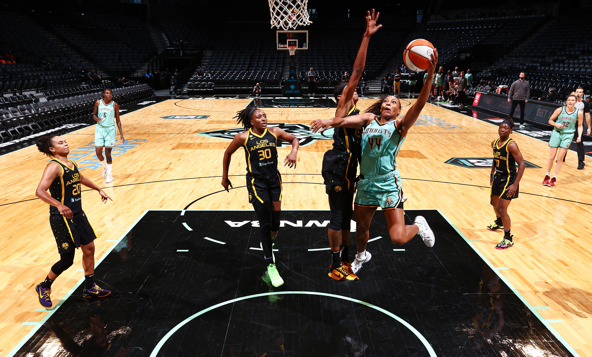 New York Liberty First WNBA Team to Offer NFTs Bloomberg