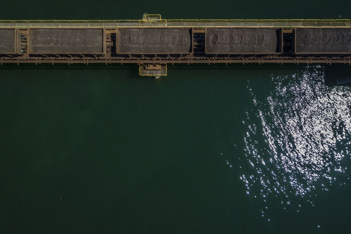 Trafigura, Mubadala Cancel Planned Sale of Brazilian Iron Port