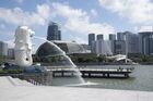 Singapore Plans Fiscal Stimulus, Early MAS Policy Decision