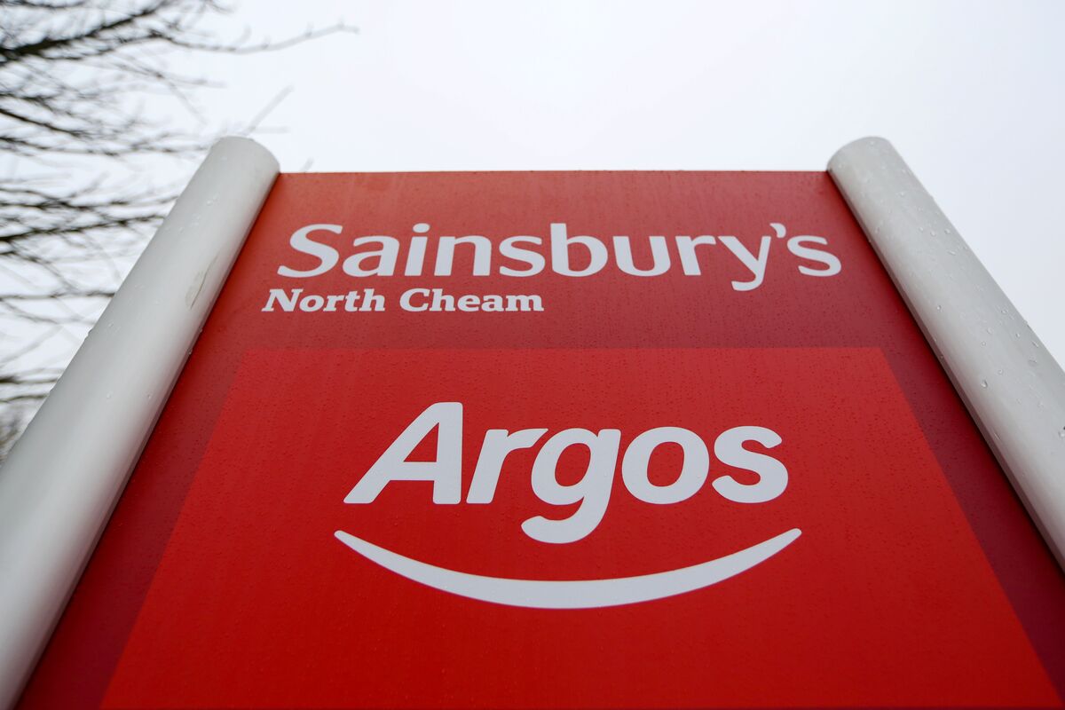 Sainsbury’s in Talks to Sell Argos Unit to China’s JD.com