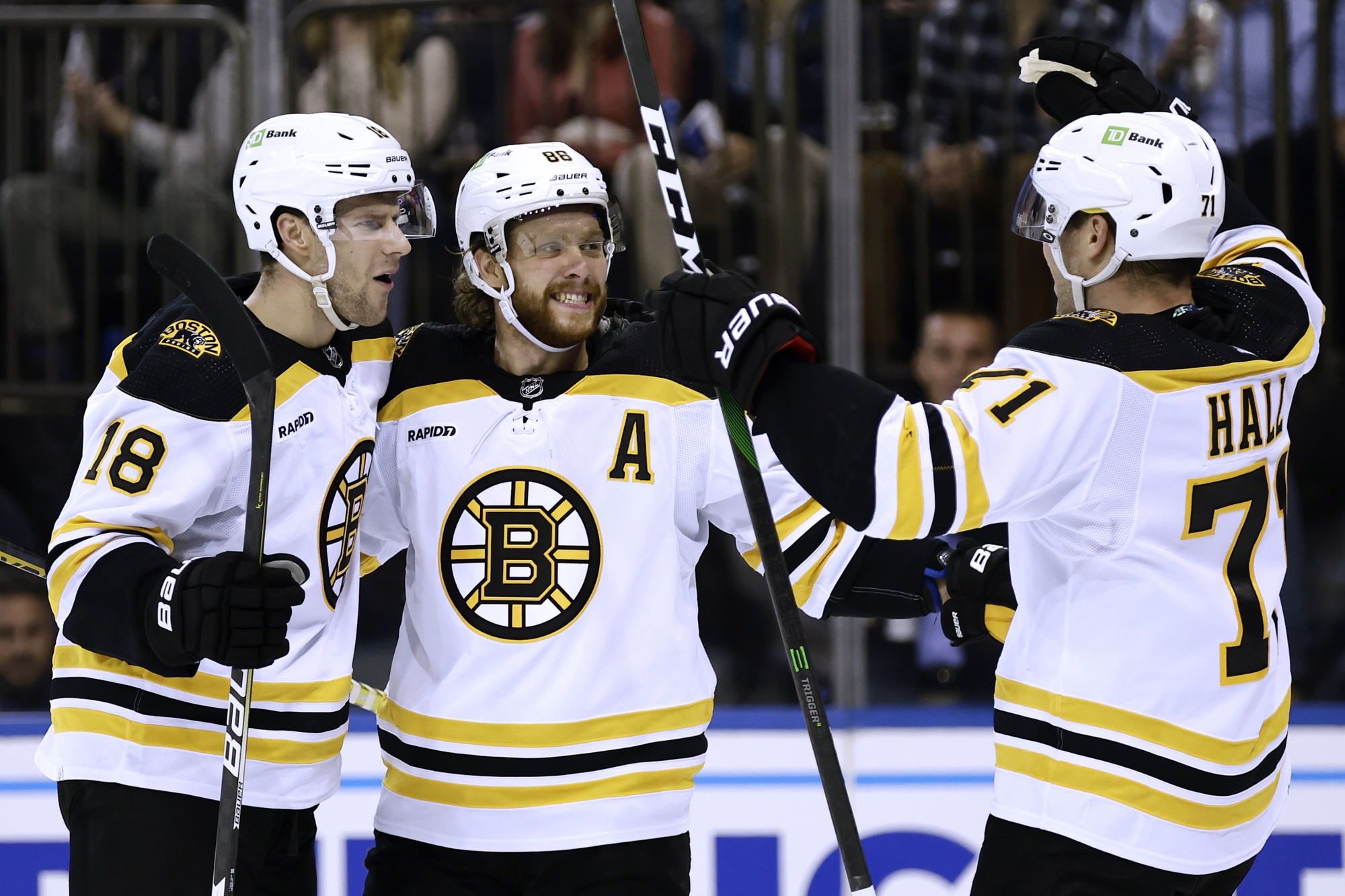 Bruins aim to keep win streak going, visit the Rangers