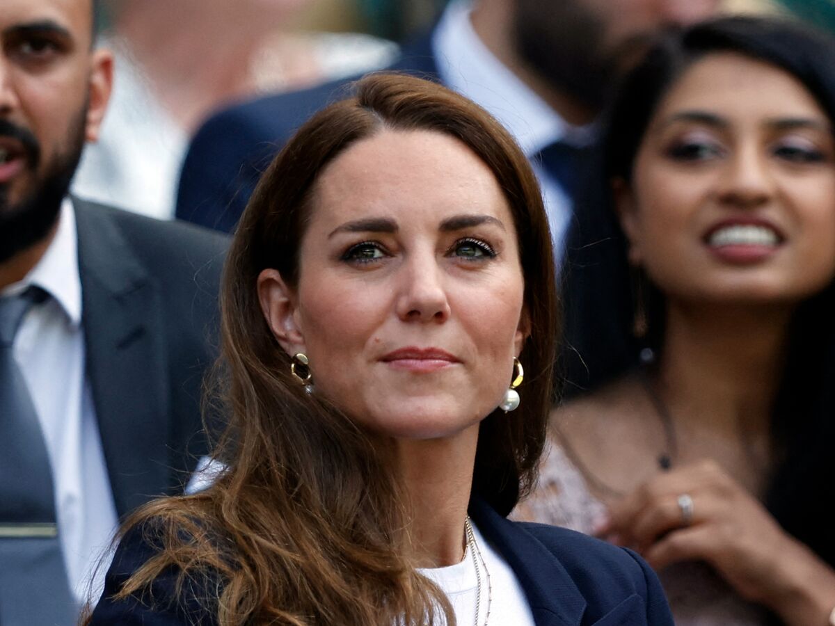 Kate Middleton Self-Isolating After Covid Contact, Showing No Symptoms ...