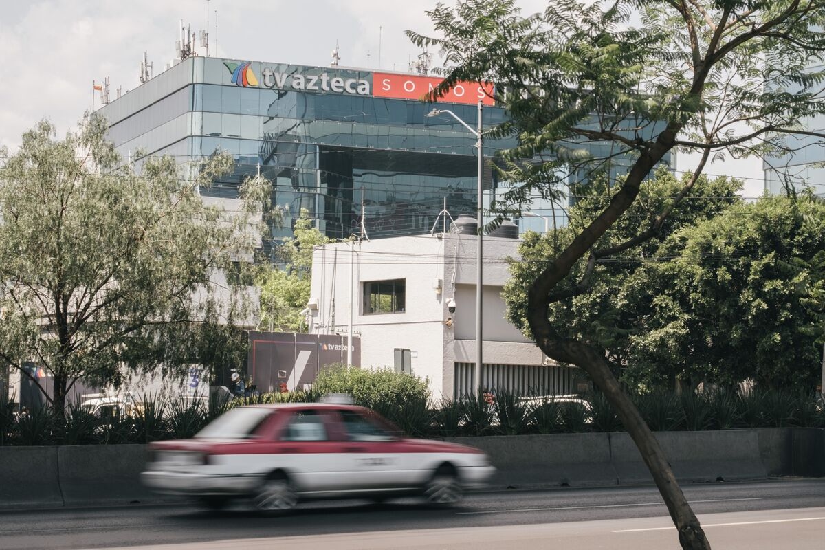 Salinas Turns to Home Court in Battle With TV Azteca Bondholders