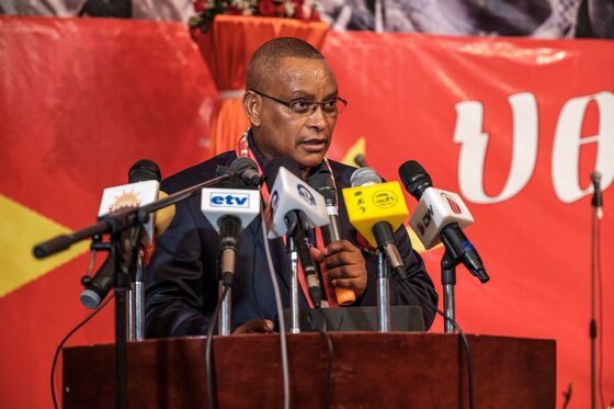 Ethiopia’s Abiy Has Civil War Edge as Tigray Rebels Retreat