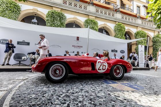 The World’s Rarest Cars, on Display at Lake Como