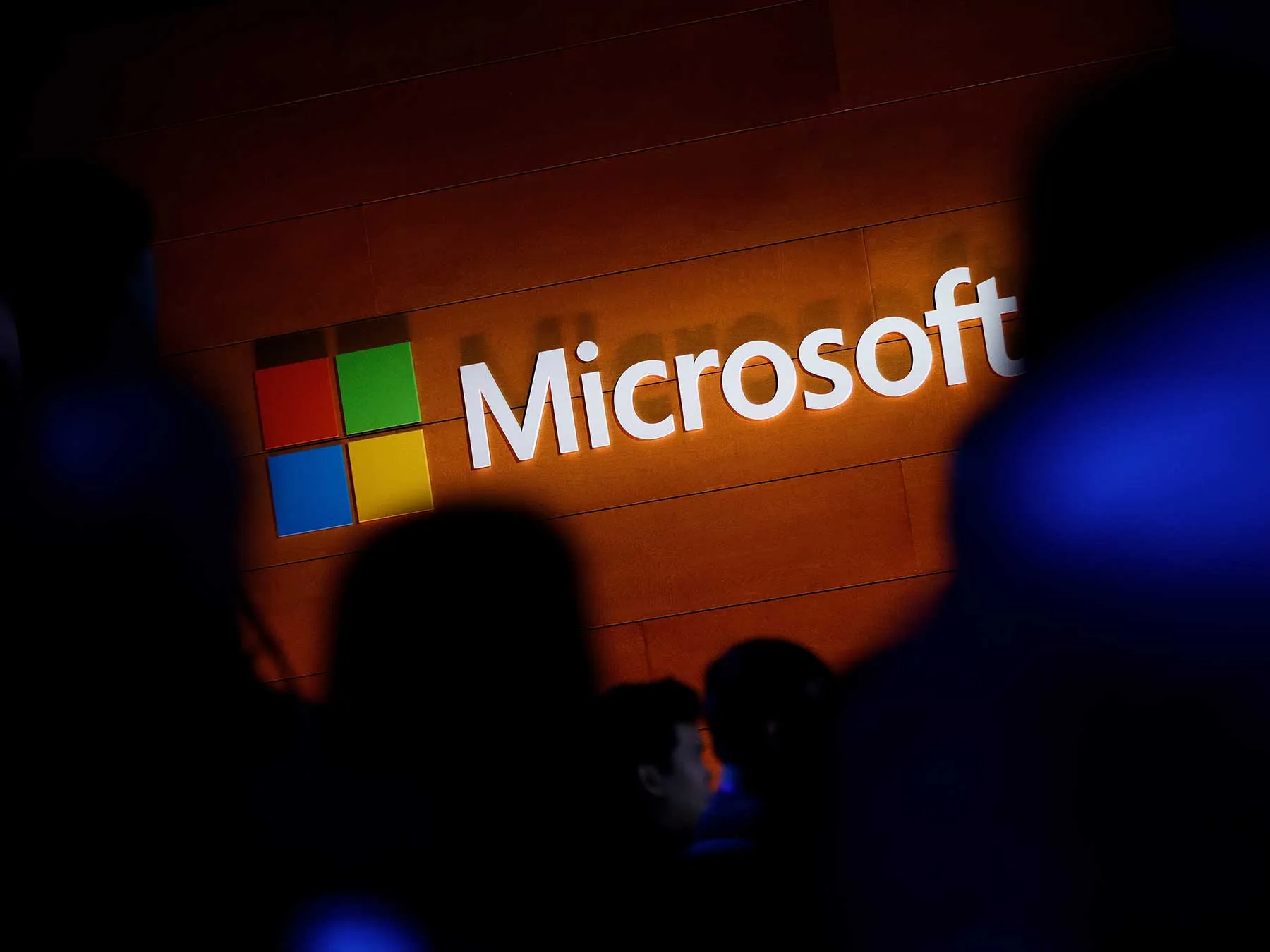 Microsoft Results to Give View on Enterprise, Cloud Spending (1)