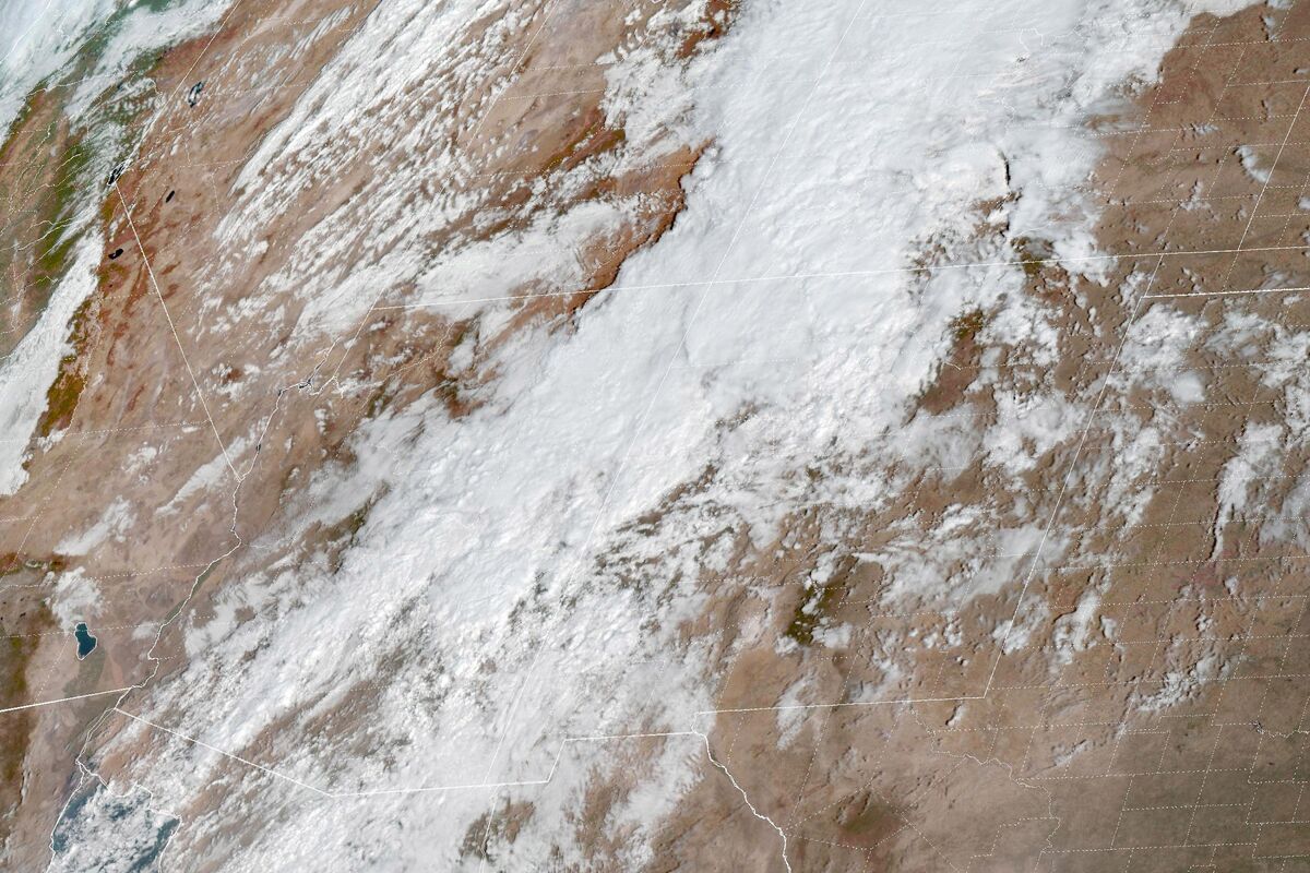 US West’s Wild Rainy Weather Set to Extend Through Weekend
