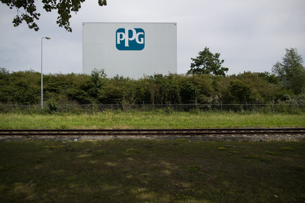 Data Centers Emerge as Growth Drivers for PPG, Sherwin-Williams