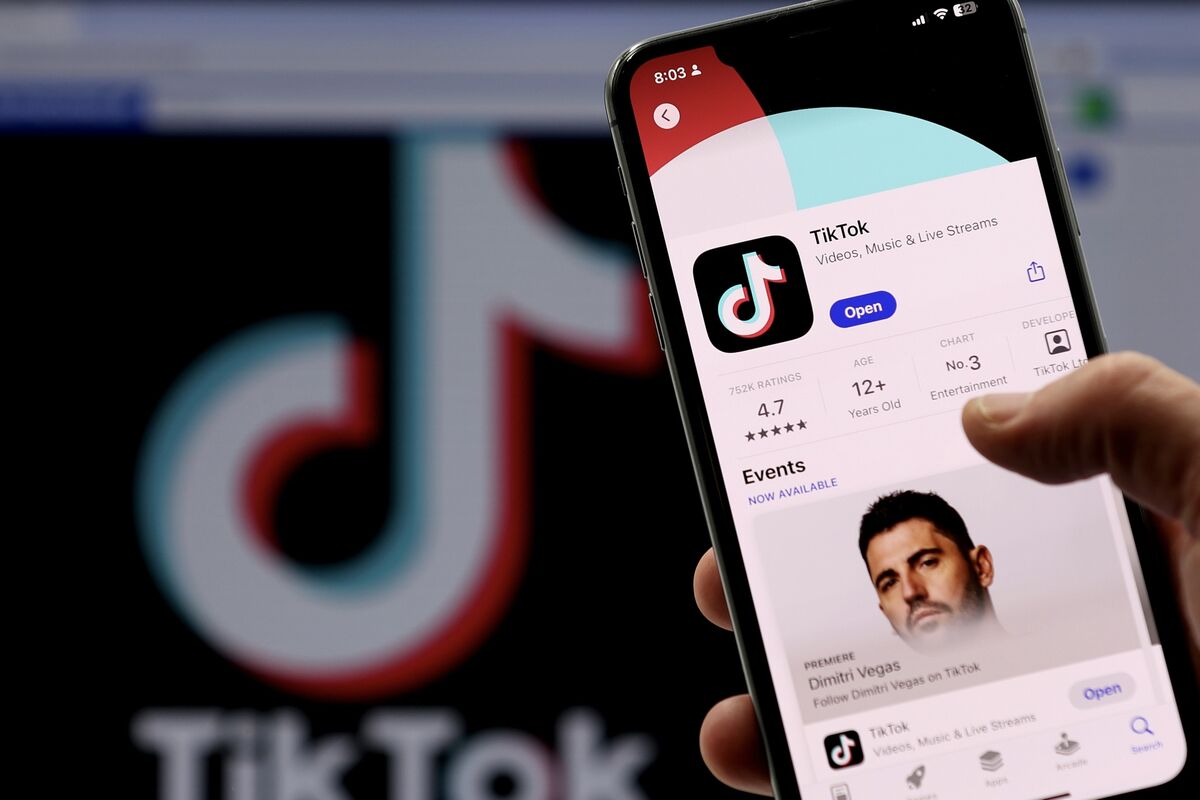 Musk’s TikTok US Linkup Shows Beijing Sees Him as Friendly Force
