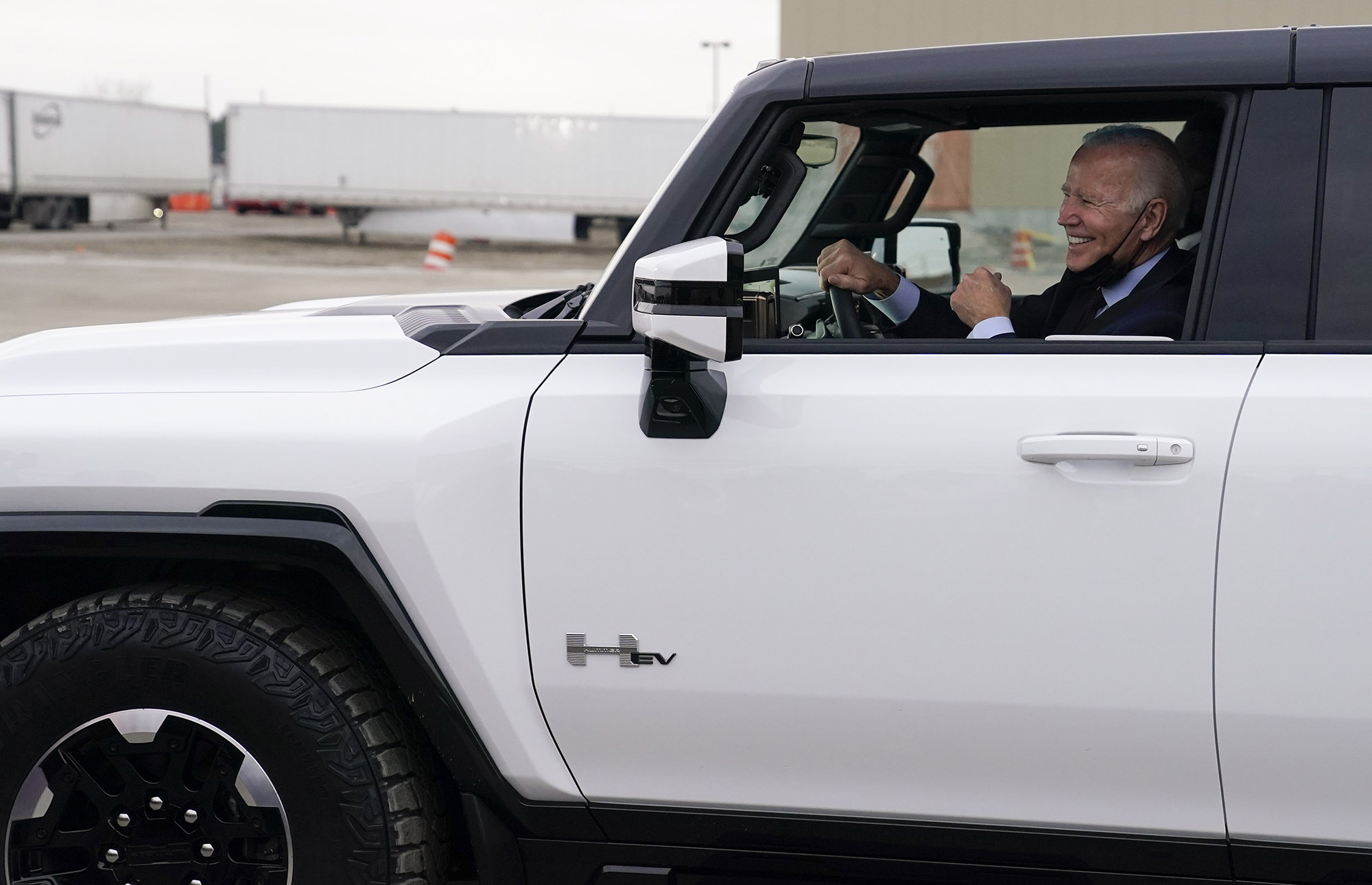Biden Takes GM’s Electric Hummer for Test Drive After Detroit Plant