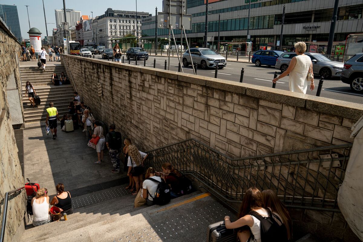 bloomberg.com - Frances Schwartzkopff - EU's Insurance Watchdog Warns of Risks Tied to Extreme Heat