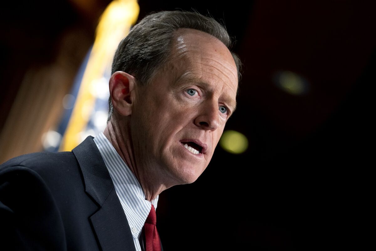 Toomey Says He Doubts Trump Remains GOP's 'De Facto' Leader