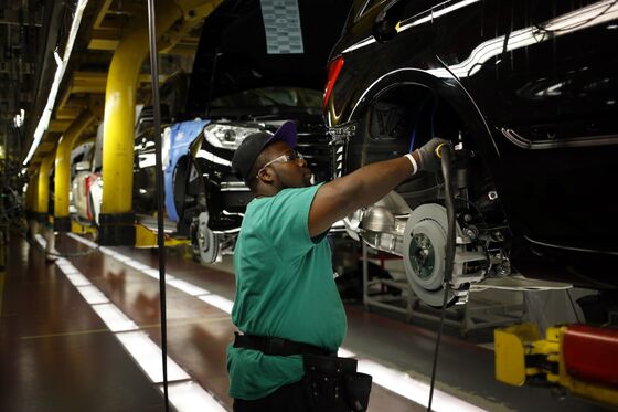 Staffing Woes Put U.S. Car Industry’s Remarkable Rebound at Risk