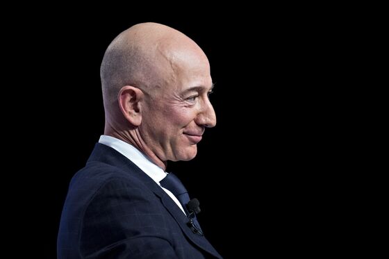 Bezos Wealth Rises $7.9 Billion on the Worst Day of the Year for Market