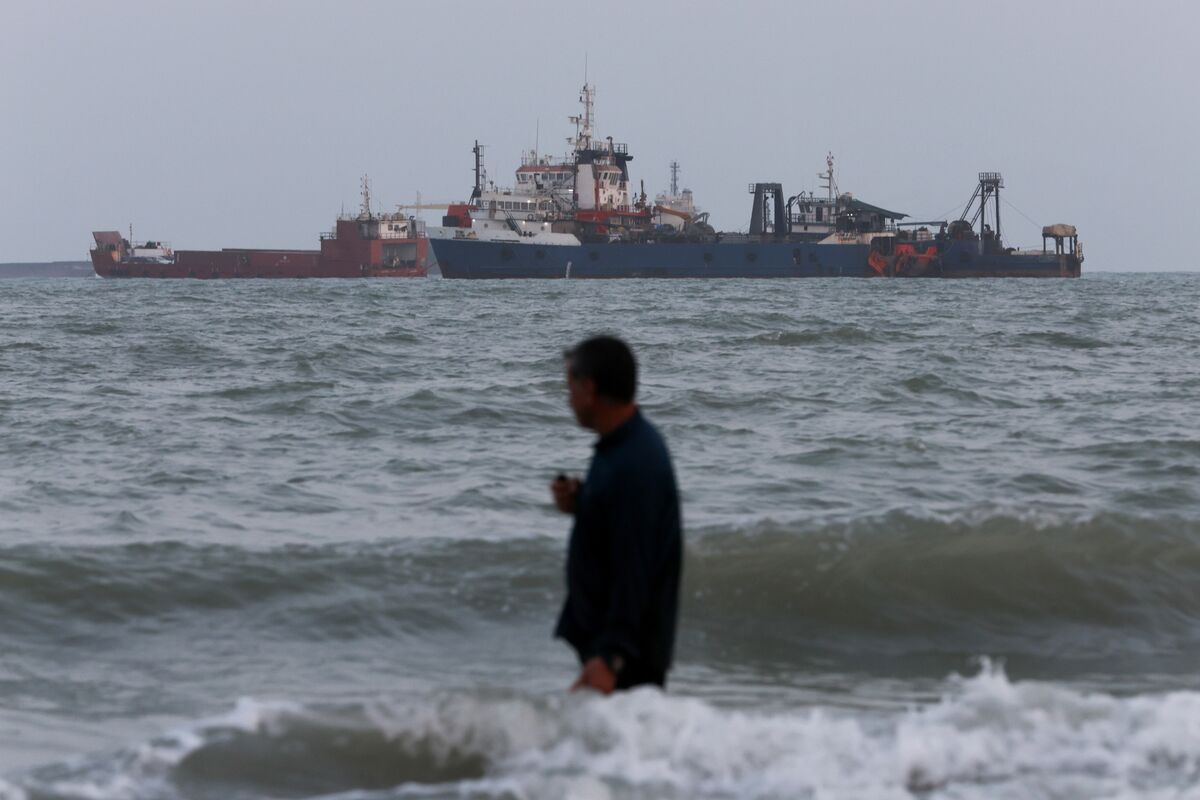 US Prepares Sanctions on Iran as Trump Minimizes Midterm Elections Significance US Prepares Sanctions on Iran as Trump Minimizes Midterm Elections Significance