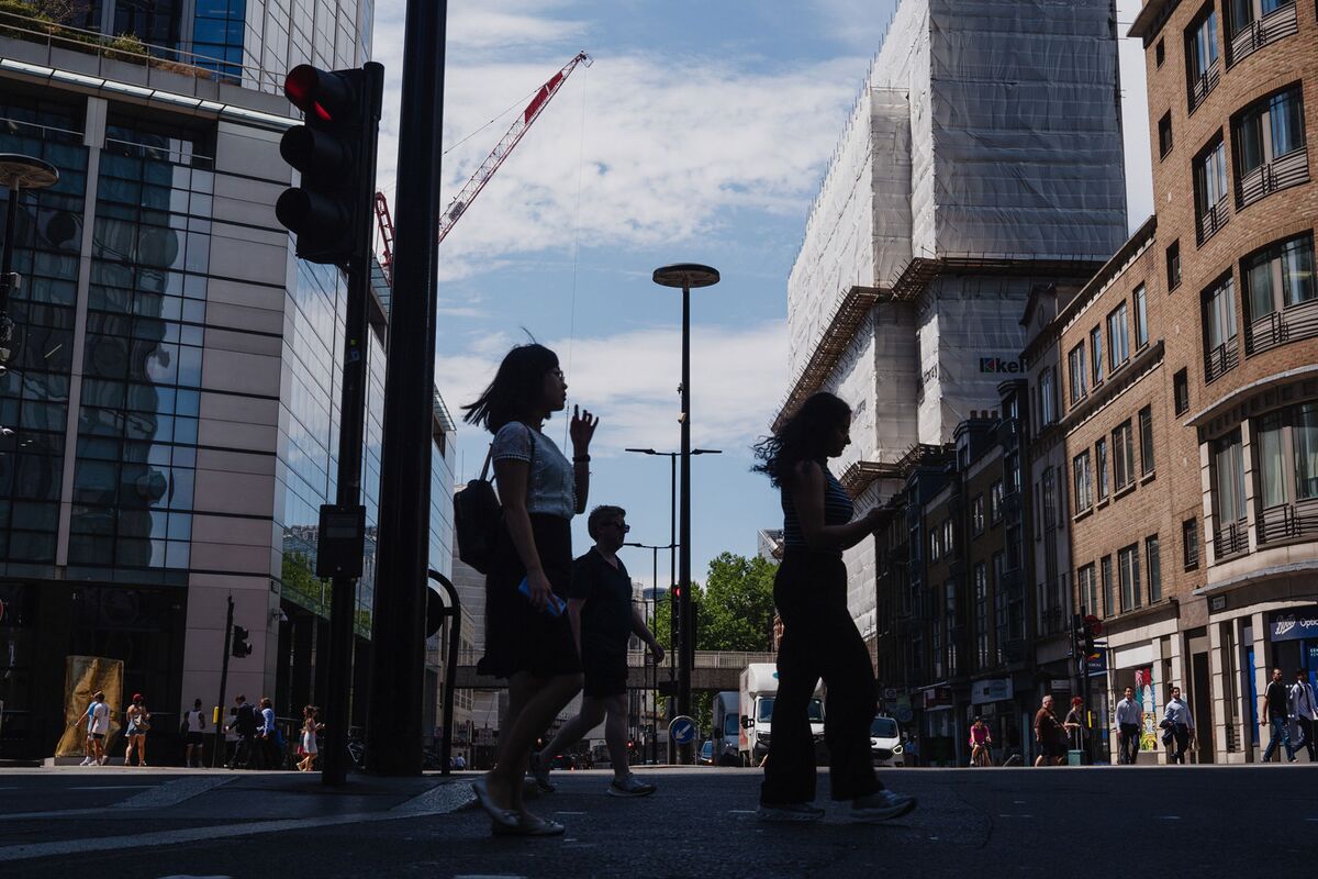 Gen Z Is Losing Confidence in the UK Economy