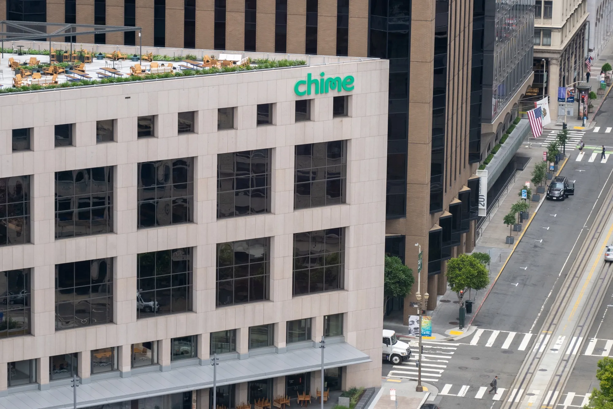 Fintech Company Chime Taps Morgan Stanley to Handle IPO in 2025 - Bloomberg