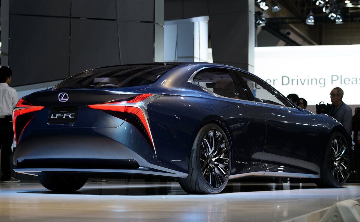 Lexus Signals Fuel Cell Future With Holographic Gesture Controls Bloomberg