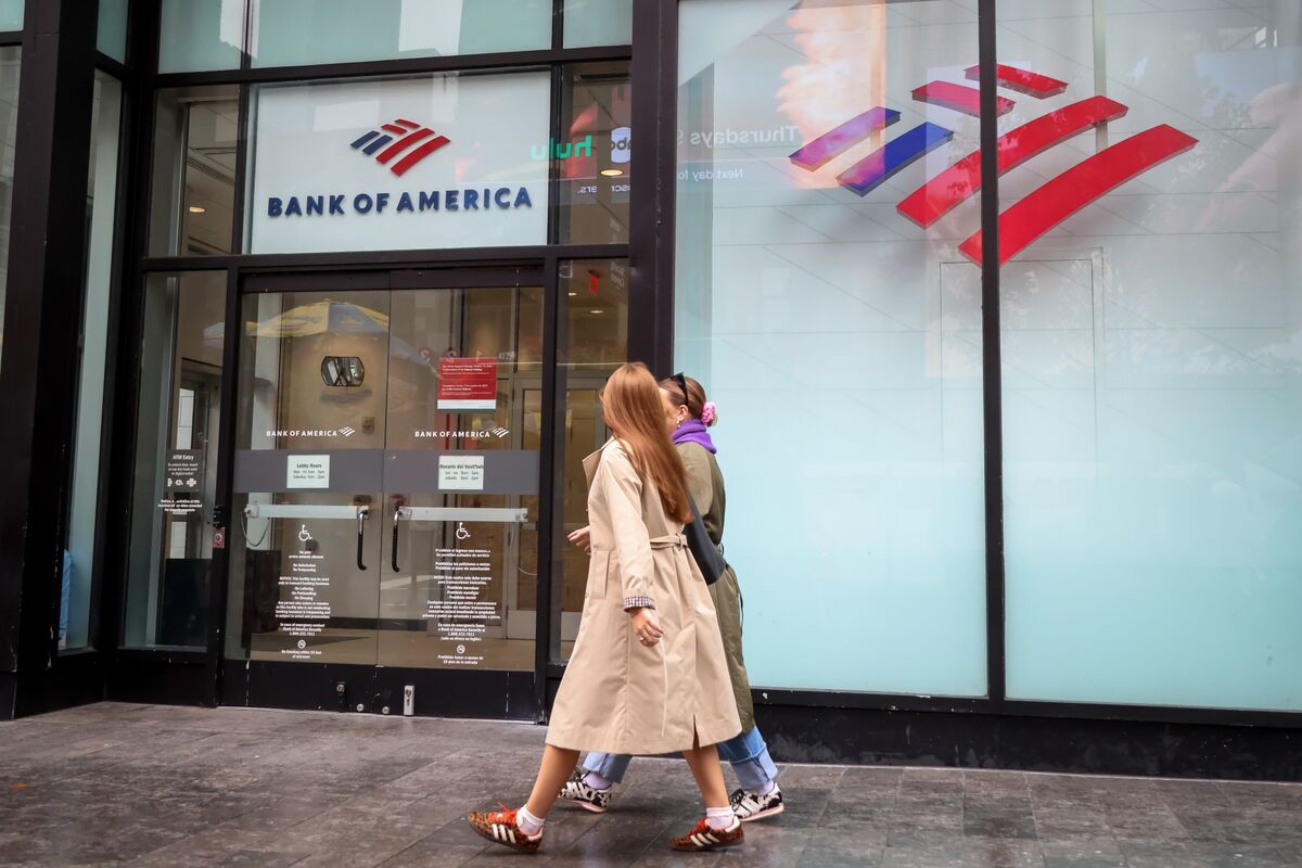 
                            BofA Vows to Boost Profit, Limit Spending as Stock Trails Peers