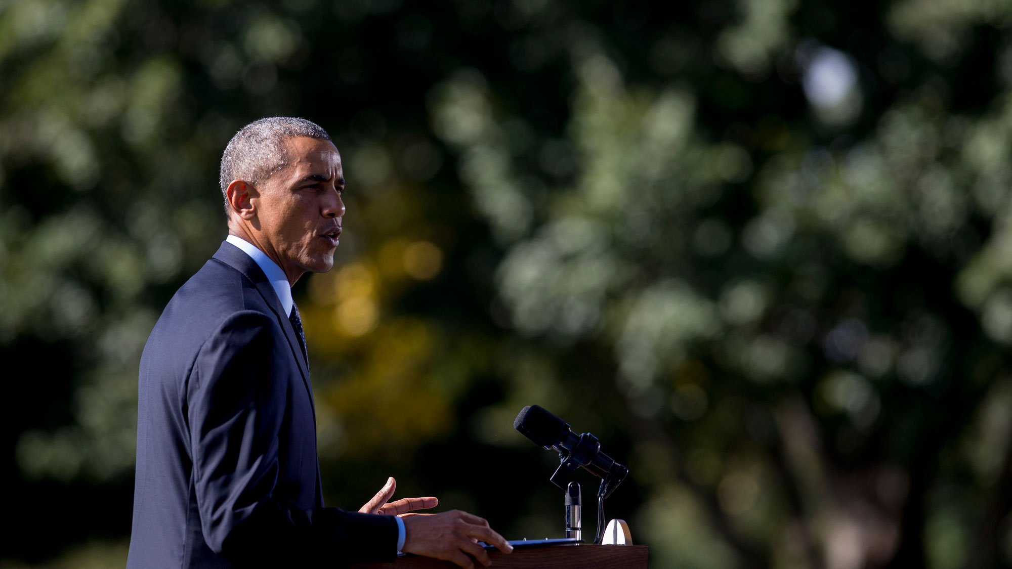 U.S. President Barack Obama speaks to the media on the South Lawn of the White House in Washington, D.C. U.S., on Tuesday, Sept. 23, 2014
