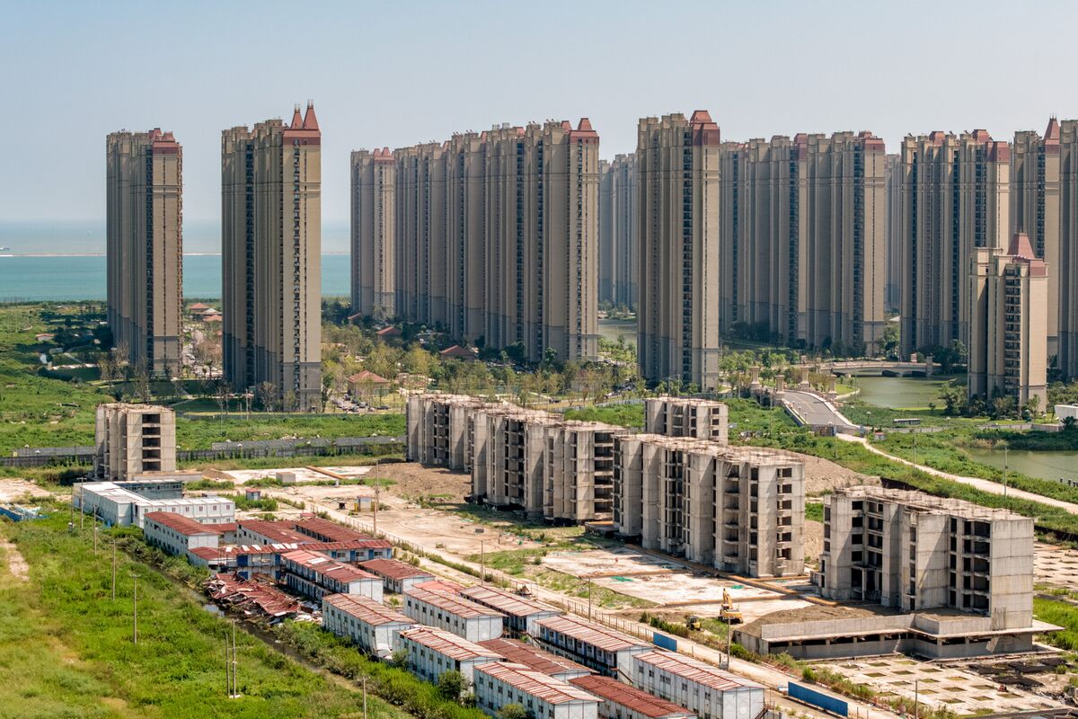 A Troubled $140 Billion Bet on China Property Gets Even Worse