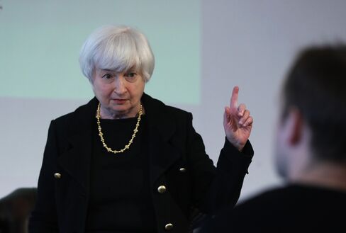 1498612043_yellen pointing