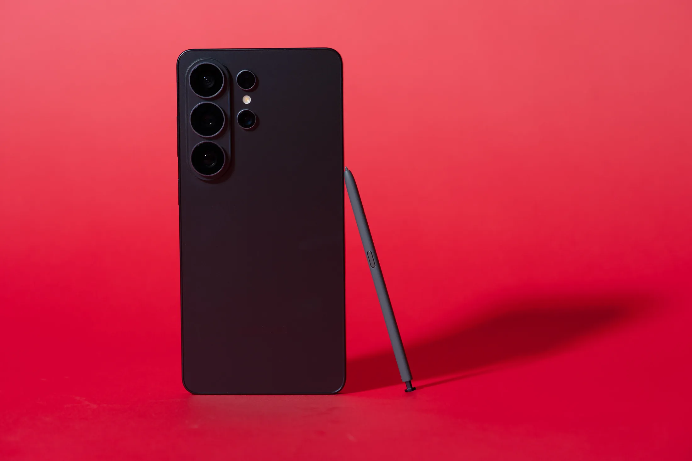 The S26 Ultra looks similar to recent predecessors, but its corners are more rounded.