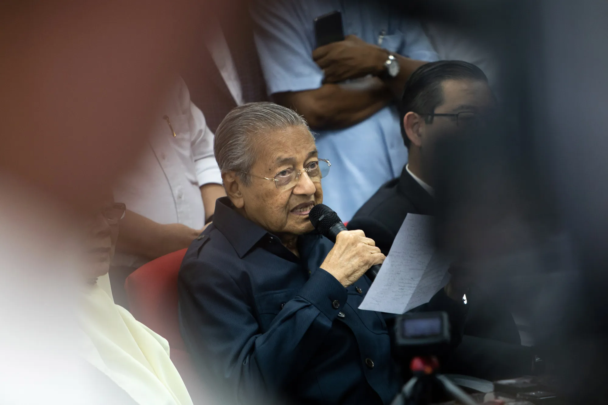 Mahathir Mohamad&nbsp;speaks during a news conference in Selangor, Malaysia, on&nbsp;May 17, 2018.