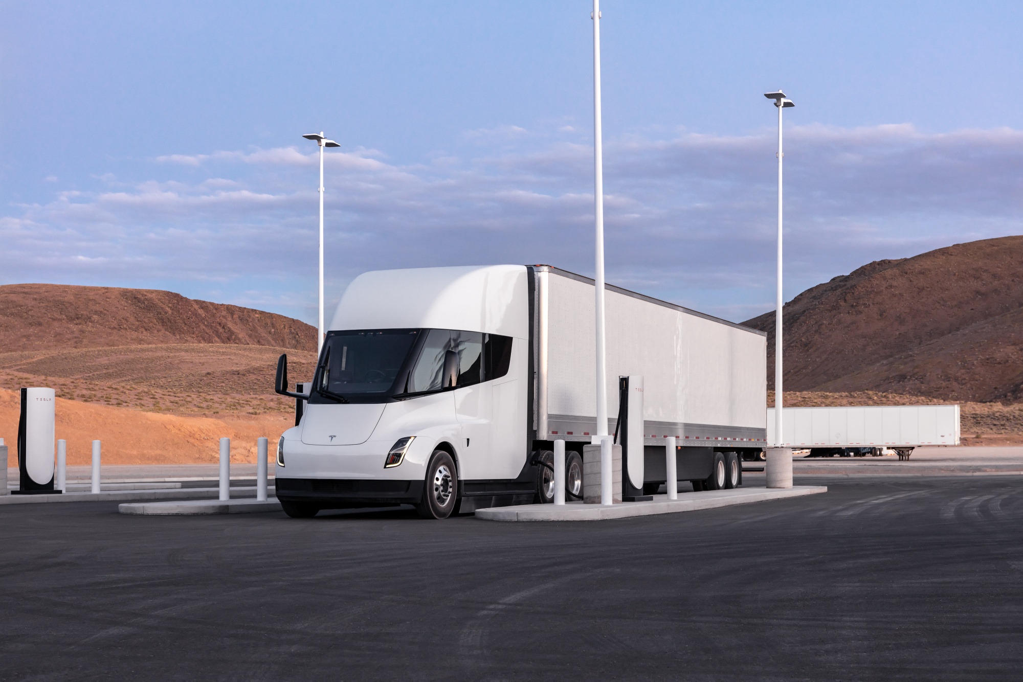 Electric Truck Stops Will Need as Much Power as a Small Town