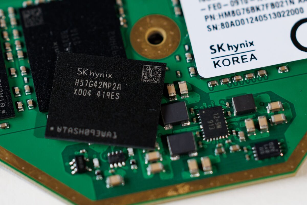 Peak Memory Fears Put Focus on Samsung, SK Hynix Cash Returns