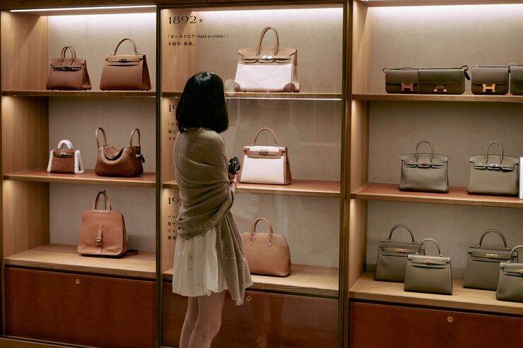 Valuence CEO Shinsuke Sakimoto and ALLU Store in Tokyo