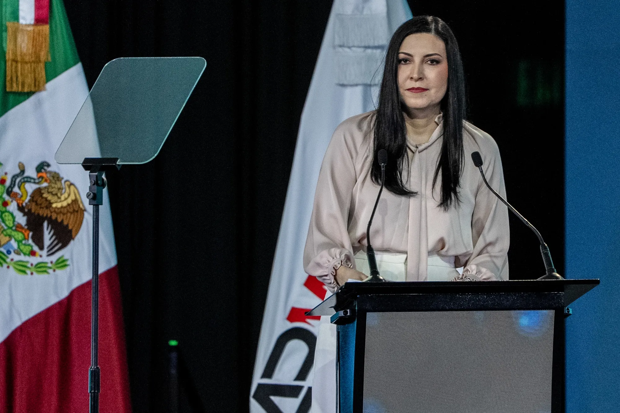 A rare sighting of Banxico’s invisible woman.