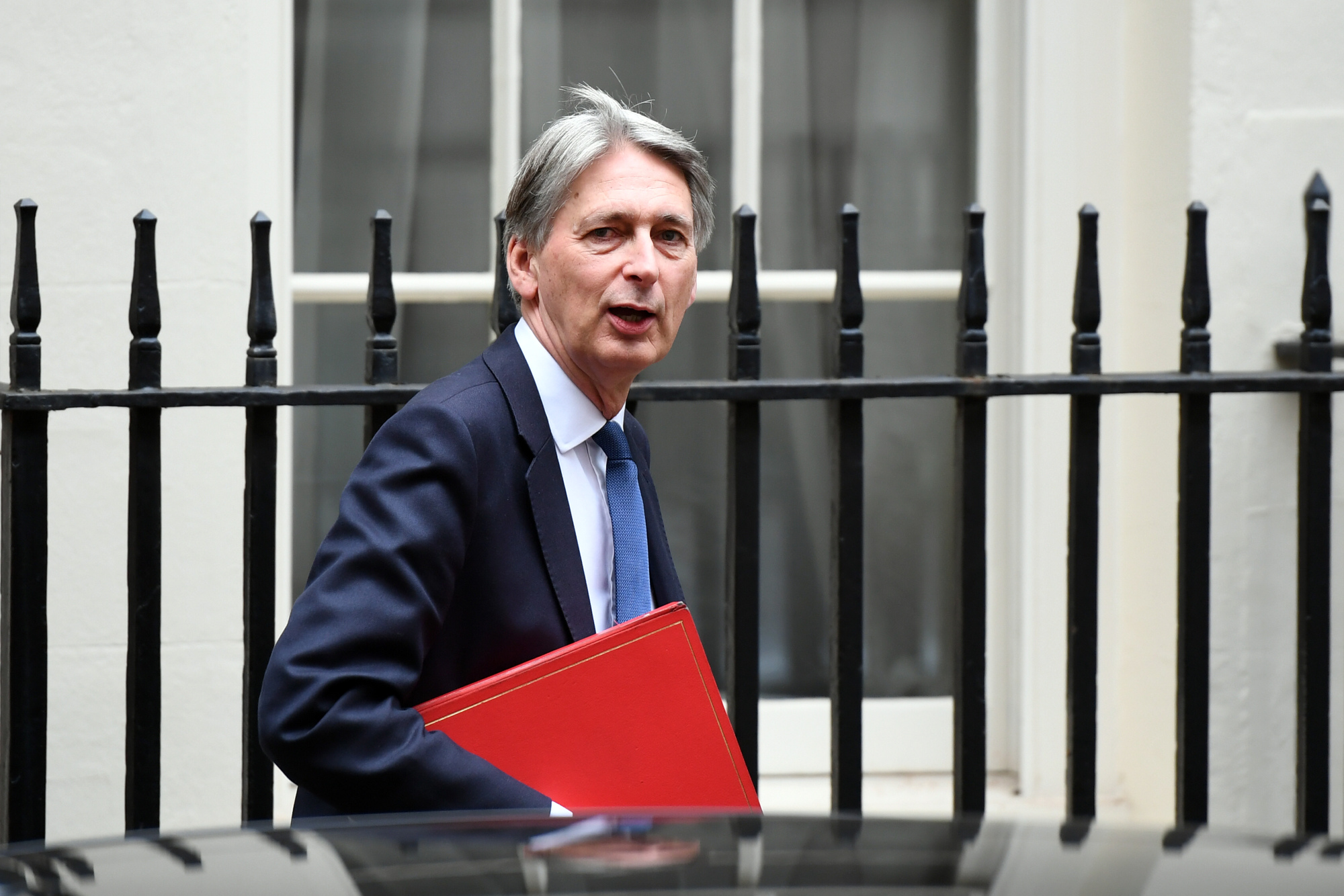 Philip Hammond, U.K. chancellor of the exchequer, leaves after a cabinet meeting at number 10 Downing Street in London, on&nbsp;Oct. 24.&nbsp;