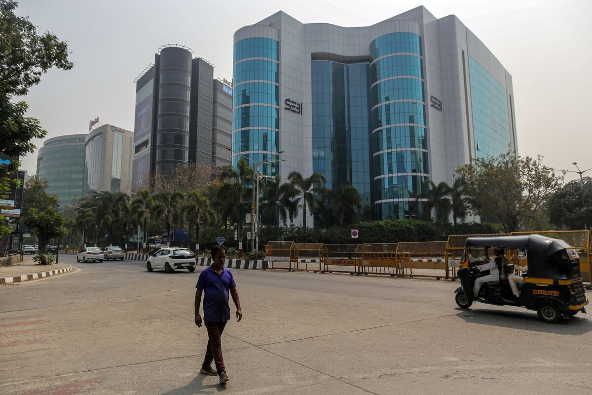 India’s Bond Bankers Push Regulator for More Funding Flexibility