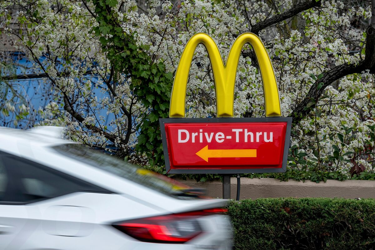 🟪"McDonald's: Impegno Costante per Diversità e Inclusione Nonostante le Critiche"