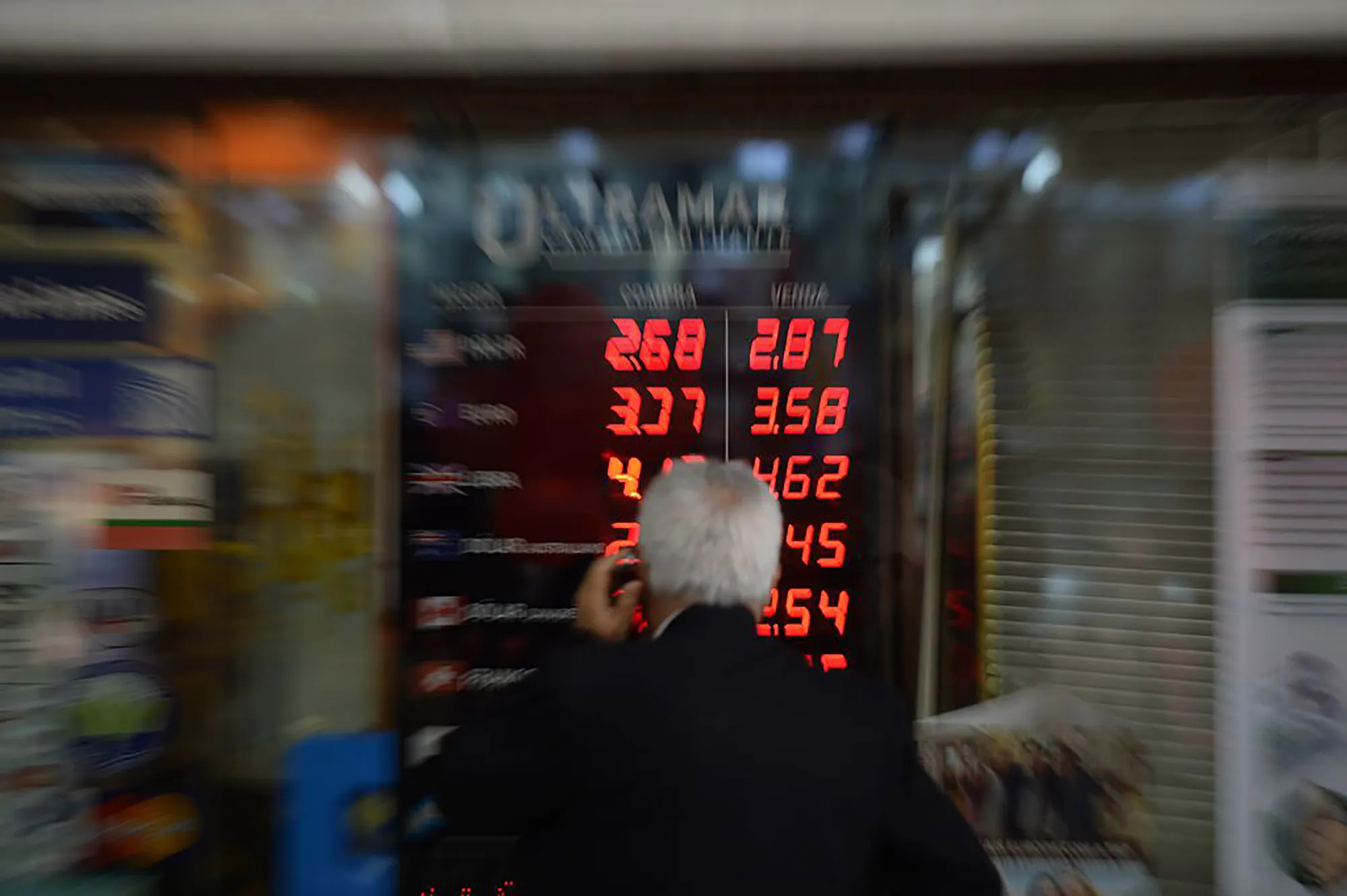 BRAZIL-ECONOMY-DOLLAR-VALUE