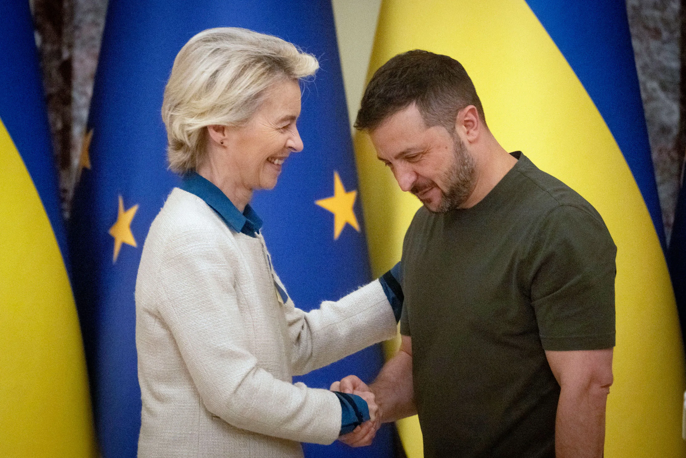 Volodymyr Zelenskiy greets Ursula von der Leyen in Kyiv, on Sept. 20.
