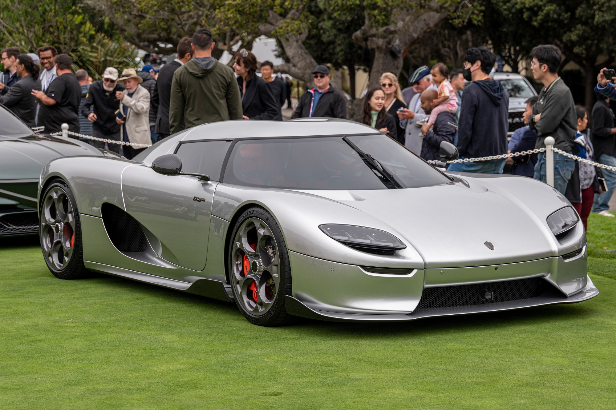 Best Luxury Car Debuts at Pebble Beach: Bugatti, Czinger, Koenigsegg,  Porsche - Bloomberg