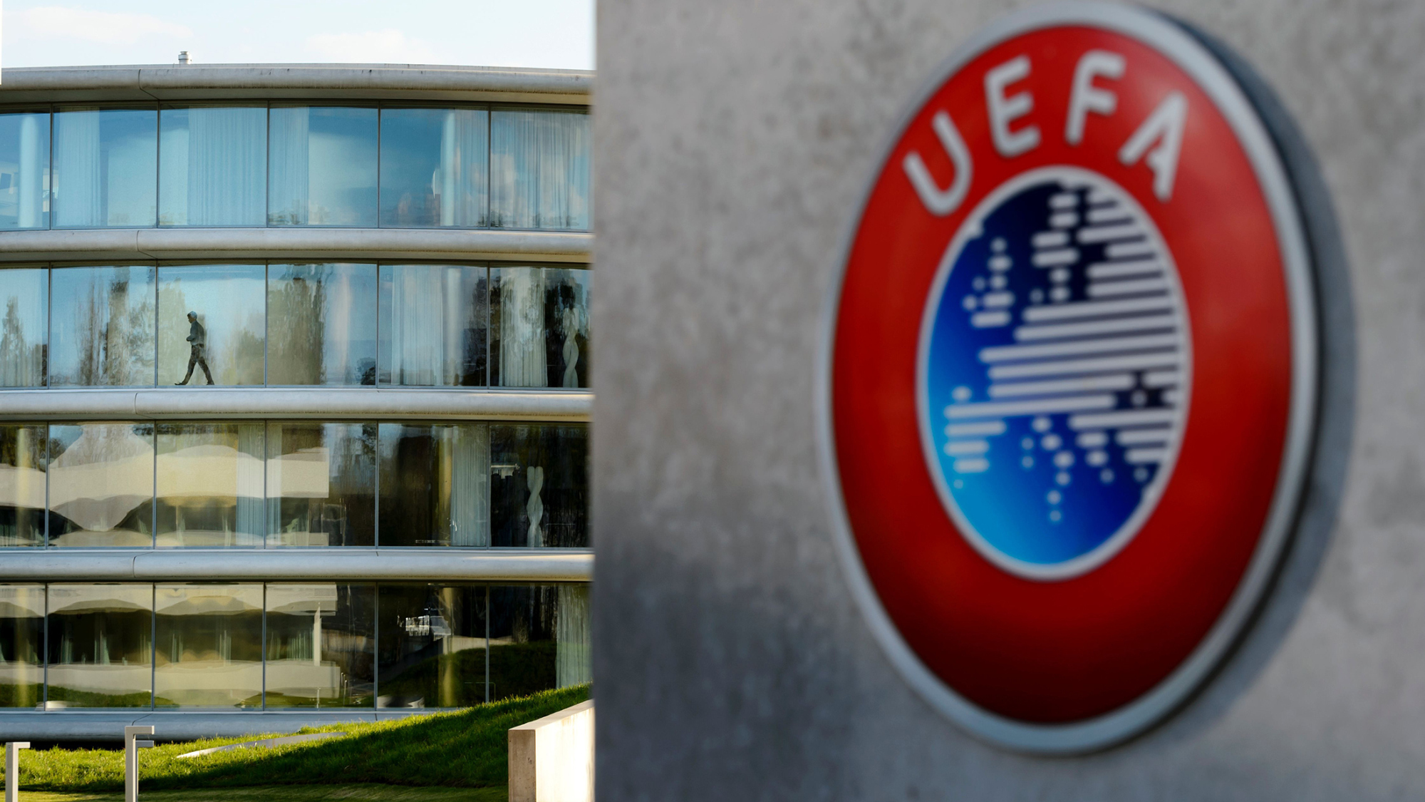 Федерация уефа. Штаб квартира УЕФА Ньон. УЕФА офис. УЕФА здание. Заседание УЕФА.