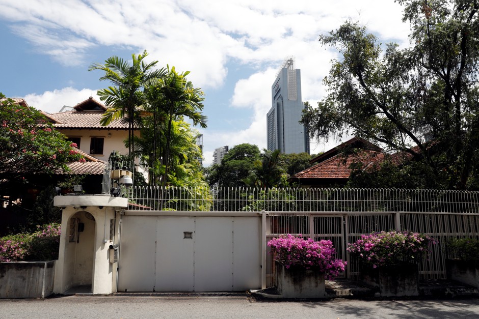 The residence of the late Lee Kuan Yew is in close proximity to downtown skyscrapers.