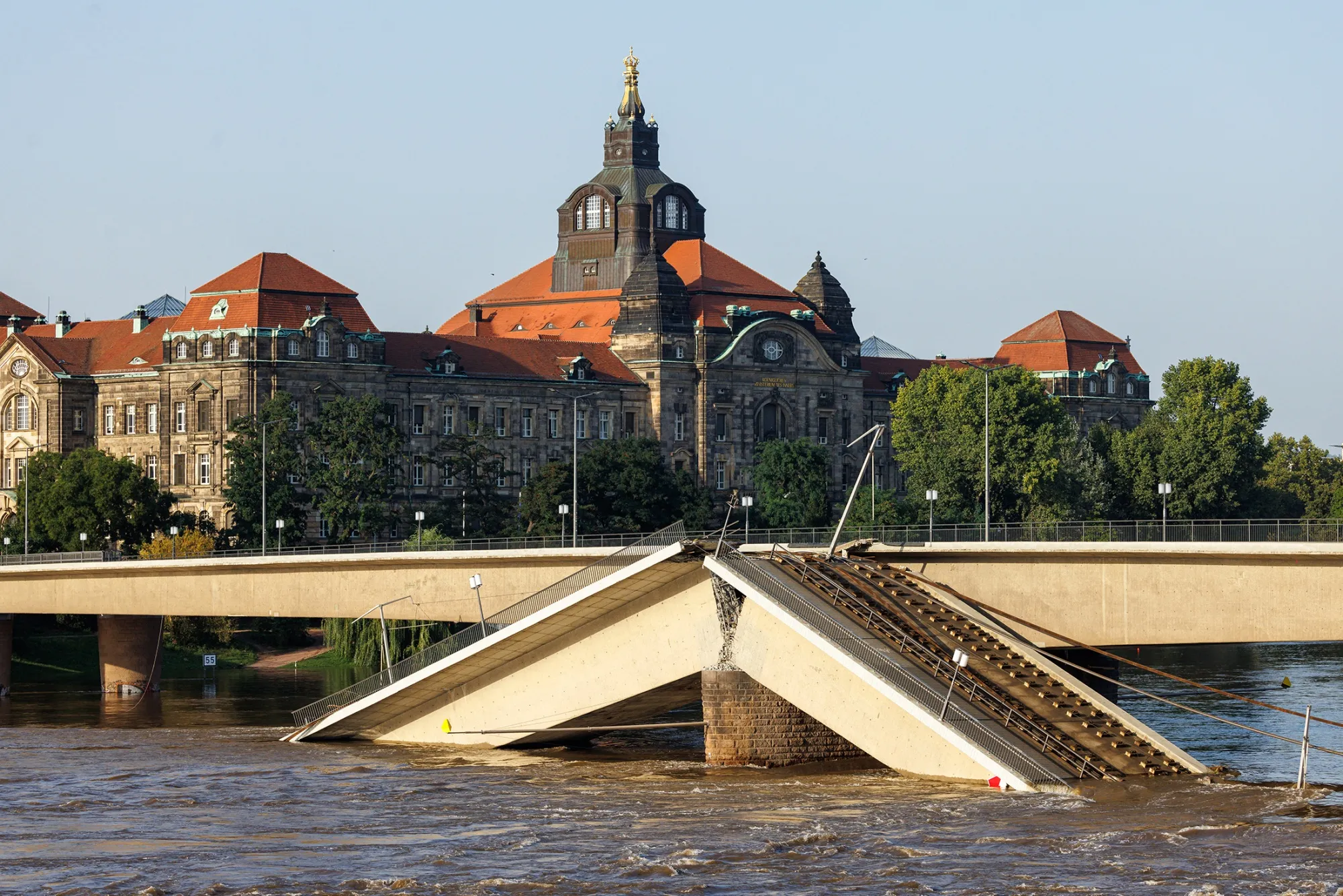 The collapsed Carola Bridge in Dresden in 2024.