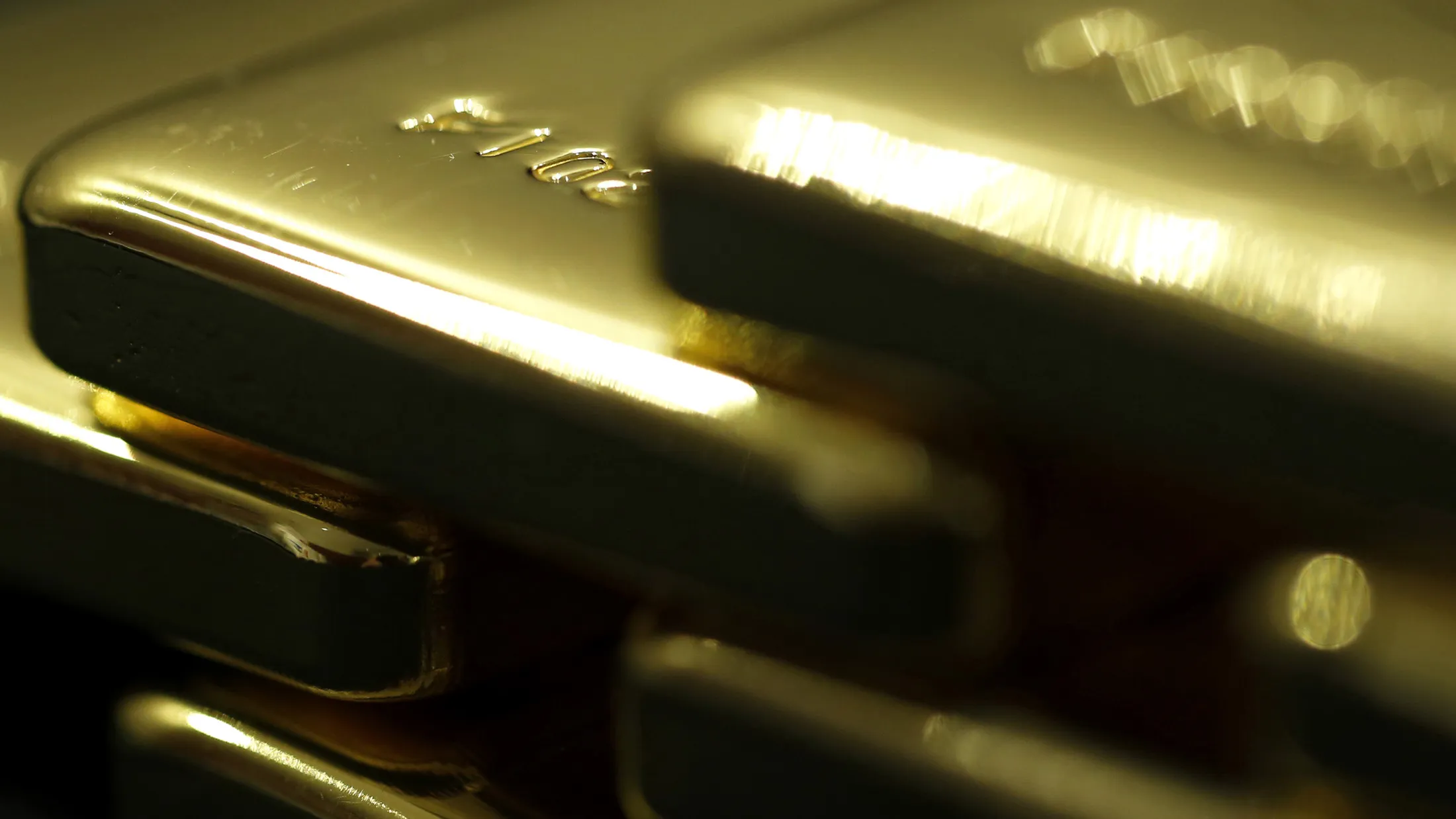 General Gold Images At Tanaka Kikinzoku Kogyo K.K. Store