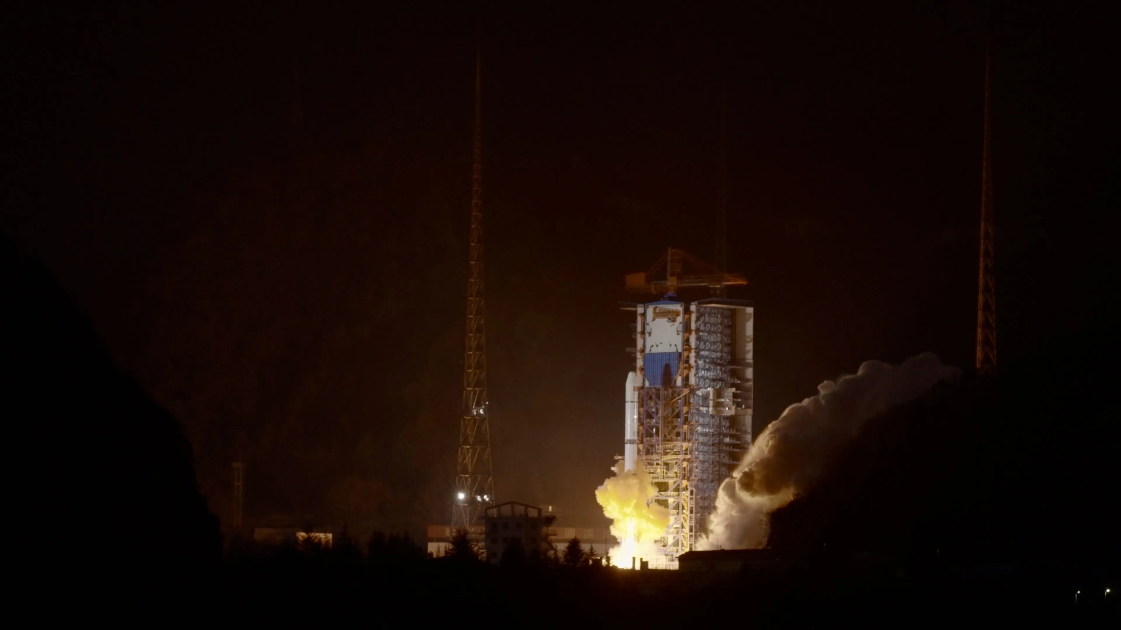 Geespace wants to deploy a network of satellites some 600 kilometers (373 miles) above the Earth that can one day link to driverless cars and support other features in Geely vehicles.