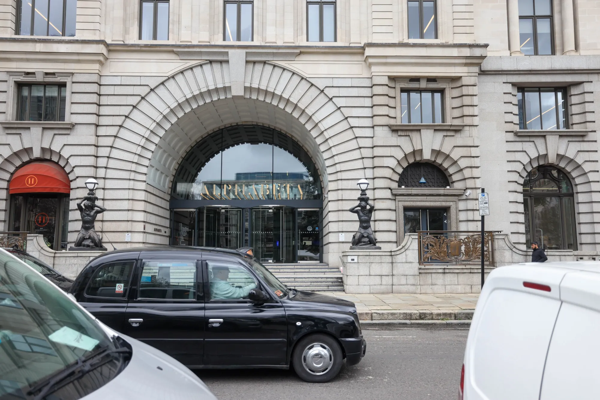 The UK facilitated the sale of the British arm of Silicon Valley Bank to HSBC.