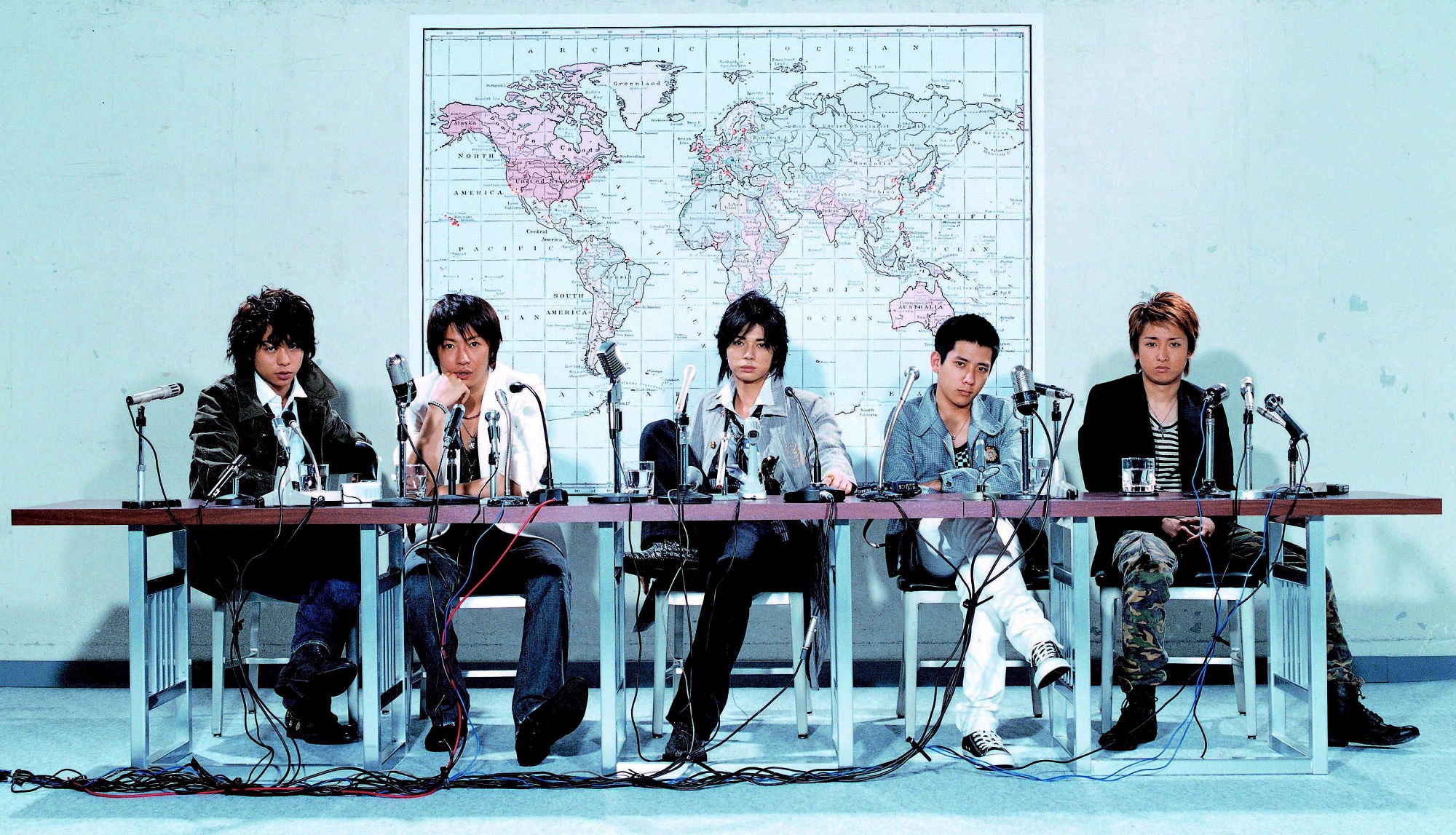 Japanese Boy Band Arashi to Disband End of 2020, Reports Say