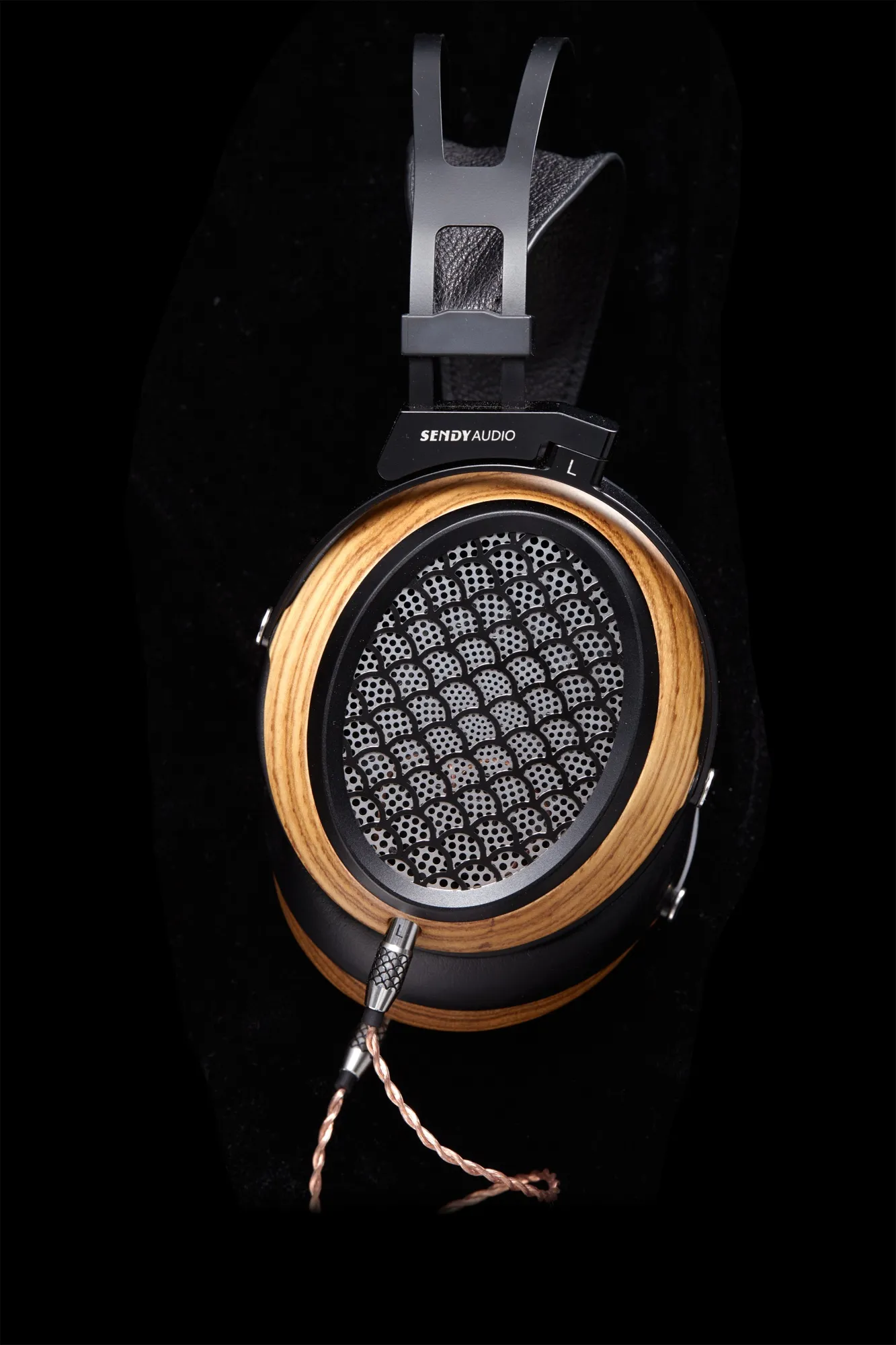 Sendy Audio Aiva headphones