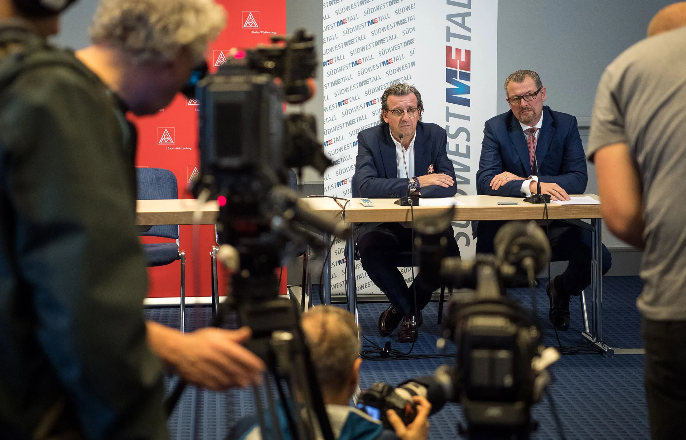 Chairman of the employers' association Südwestmetall Stefan Wolf and President of Gesamtmetall employers' association, Rainer Dulger, are pictured after the termination of the fifth round of negotiations with IG Metall metalworkers' union, in Stuttgart on Jan.&nbsp;27.