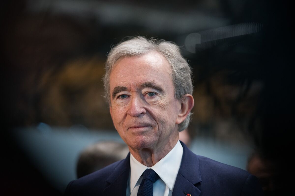 French fashion tycoon Bernard Arnault overtakes Jeff Bezos to become the  world's richest man