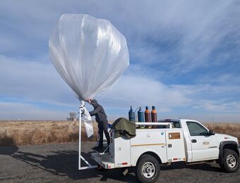 relates to Urban Sky in Denver Makes Stratospheric Balloons